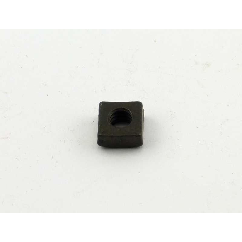 T-3088-E Square nut for bolt on hood support / engine pan Ford Model T 1909-1927 T-3088-E Square nut for bolt on hood support / engine pan Ford Model T 1909-1927